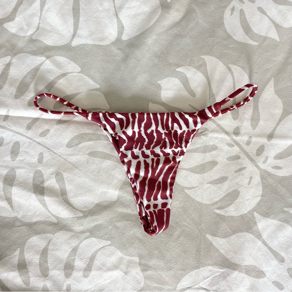 BNWOT BENOA MITER CHIBI BOTTOMS